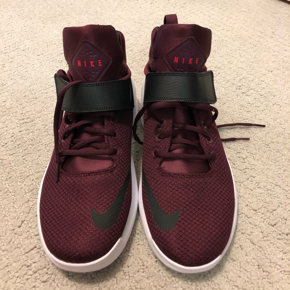 Nike Quasi Mid Top - Burgundy